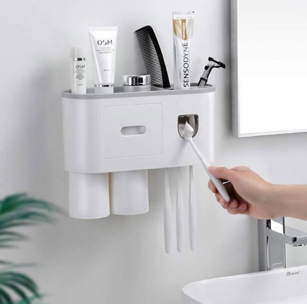 CleanPress™ – Distributeur automatique de dentifrice